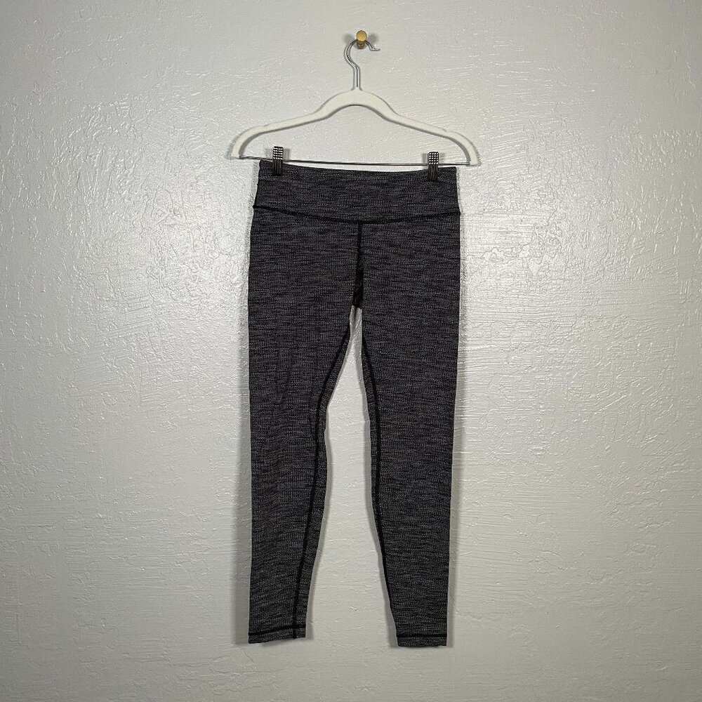 Lululemon Women 6 Gray Space Dyed Jacquard Wunder Under Crop Leggings Athletic